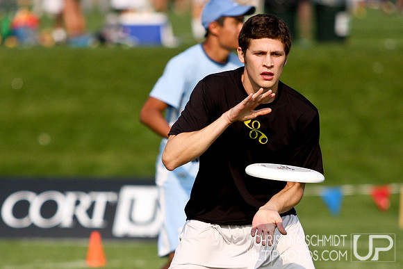 2012 USAU D-I College Championships Saturday Round 1 Action