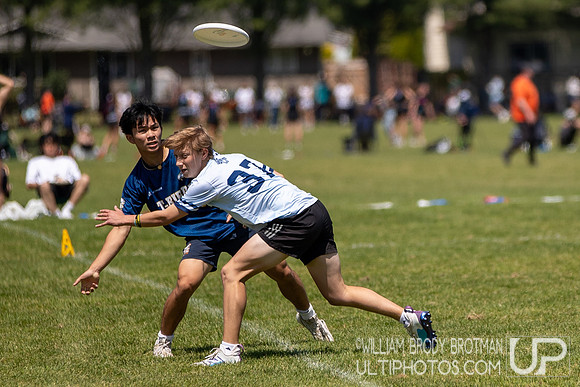 Day 2 of the USA Ultimate D-I College Championships