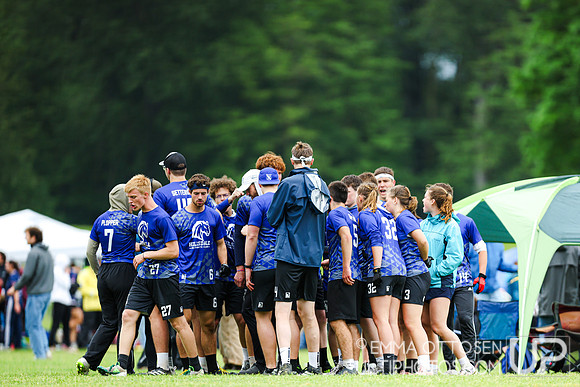 Saturday full coverage from USAU D-IIII College Championships: Round 3