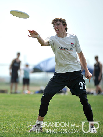 Sunday Open Bracket Play - 2012 USAU D-III College Championships