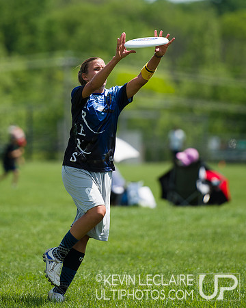 2014 USAU D-I College Champs Saturday Round 4 Action