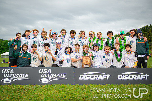 Highlights: Lewis & Clark Bacchus vs Middlebury Pranksters (M) in finals at USAU D-III College Championships