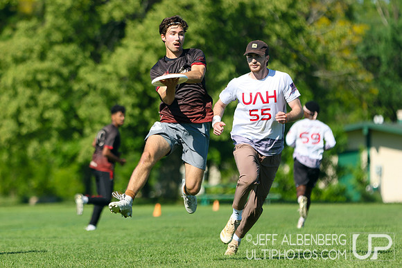 Pool play at USAU D1 College Championships