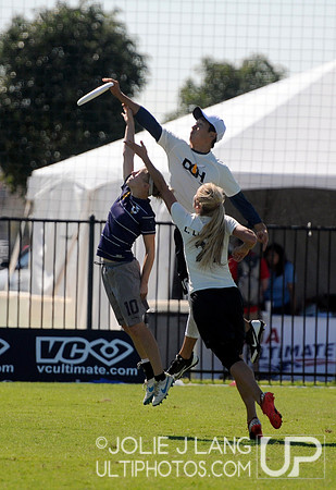 USA Ultimate Nationals Championships 2013 - Cahoots vs The D'oh Abides 2nd Round Pool Play