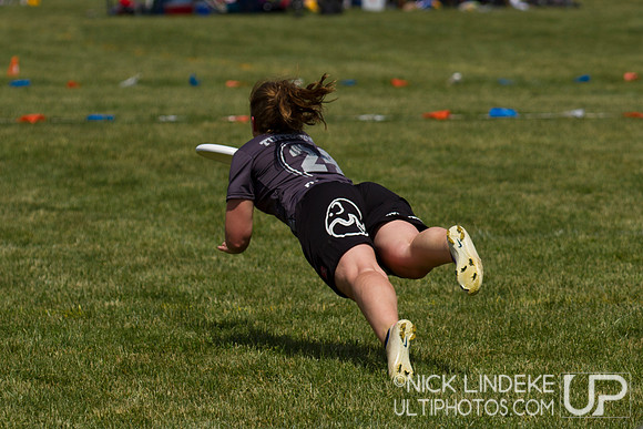 2014 USAU D-I College Champs Saturday Action