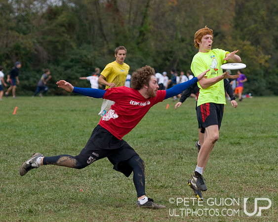 Round 4 Pool Play action from Patriot Games 2011.
