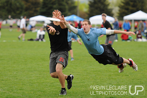 Sunday Photo Highlights Preview -- 2011 USAU College Championship