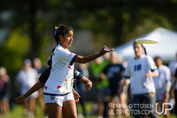 Saturday full coverage from USAU D-I College Championships, UC Santa Cruz vs UC Davis
