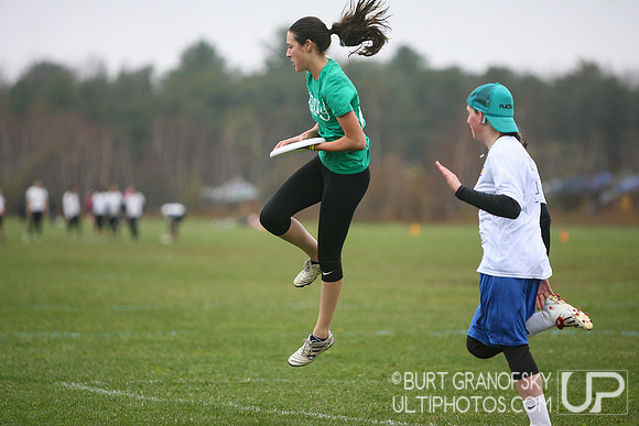 Saturday Action, Girls -- USAU 2014 HS Northeastern Championships