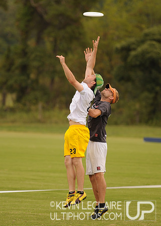Sunday action at 2010 Capital Mixed Sectionals.
