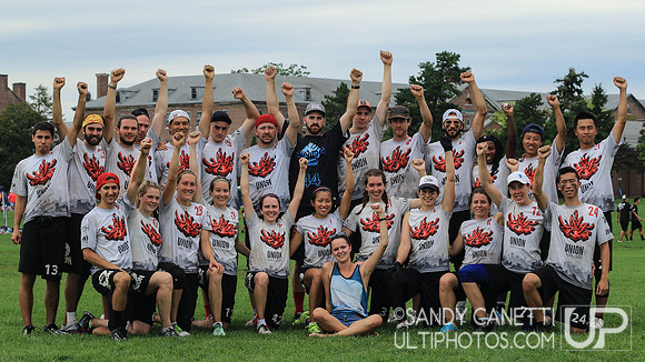 2016 USAU Northeast Regionals Team Photos