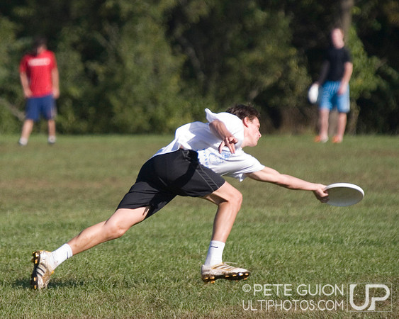 Sunday Round 1 Action -- 2011 Hucks off the Hilltop