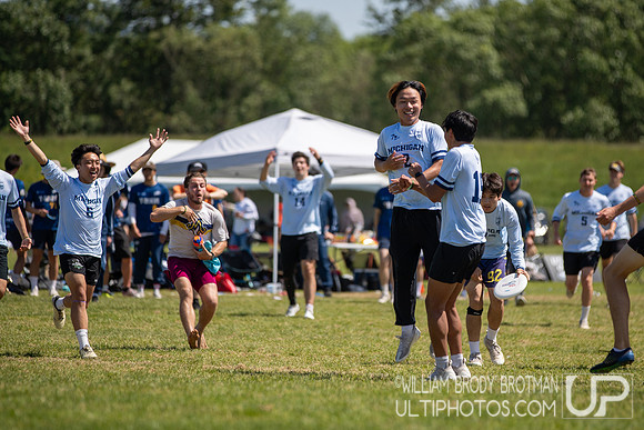 Day 2 of the USA Ultimate D-I College Championships