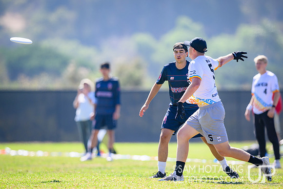 Chain Lightning vs Revolver in men’s quarterfinals during Club Championships at Surf Cup Sports Park