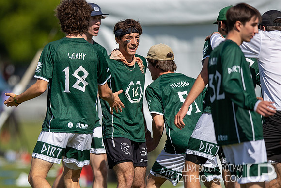 Day 2 of the USA Ultimate D-I College Championships