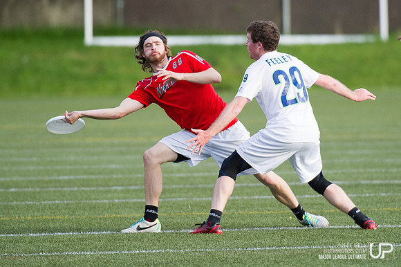 Nighthawks_Rainmakers_20140510_192927_JBP00134