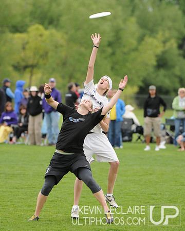 Saturday 5pm Crossover Round -- 2011 USAU College Championships