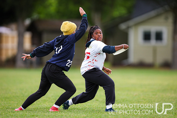 Sunday full coverage from USAU D-IIII College Championships: Round 2