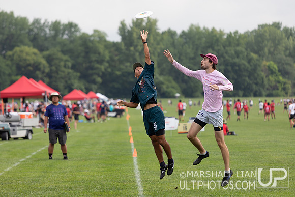 CRAZY vs Lunch Box Ultimate Club
