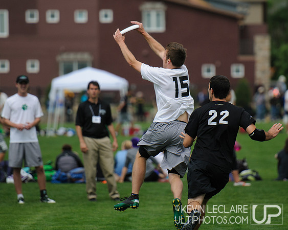 2012 USAU D-I College Championships Friday Action