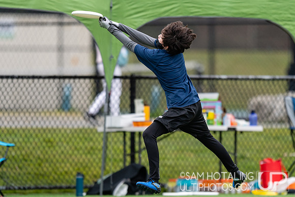 Youth ultimate frisbee at Seven Hills Invite