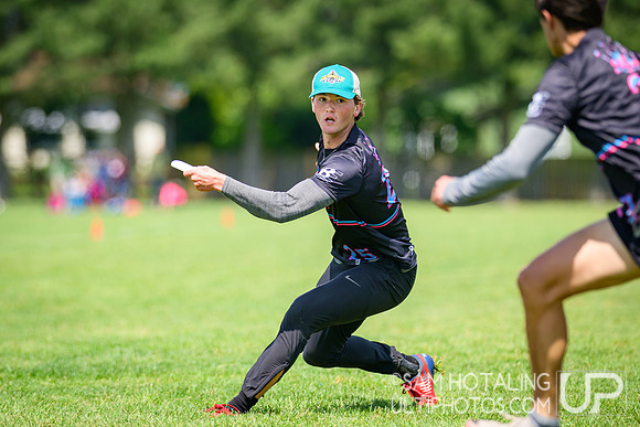 Middlebury Pranksters vs Rochester Piggies in quarterfinals at USAU D-III College Championships