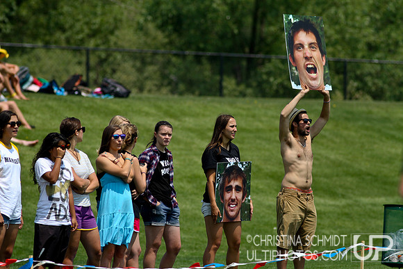 2012 USAU D-I College Championships Saturday Round 2 Action