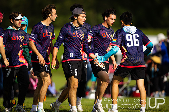 Sunday full coverage from USAU D-IIII College Championships: Semi-Finals