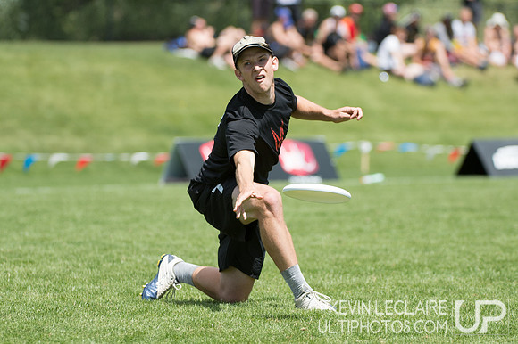 2012 USAU D-I College Championships Sunday Action