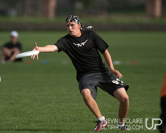 2012 USAU D-I College Championships Saturday Action