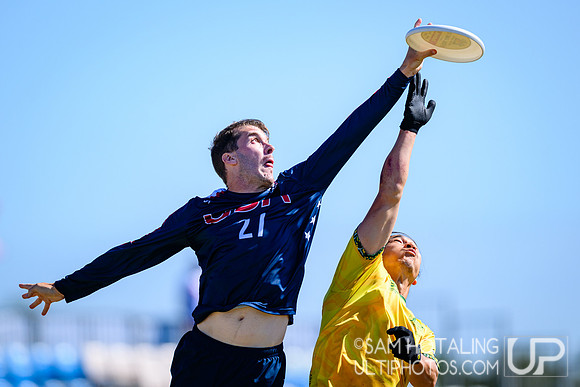 Mixed semifinals during World Ultimate Championships at Runaway Bay Precinct