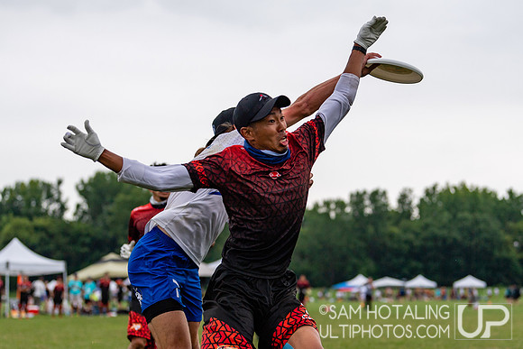 GOAT vs Nomadic Tribe in pool play at World Ultimate Club Championships