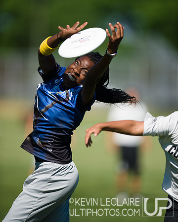 2014 USAU D-I College Champs Friday Round 5 Action