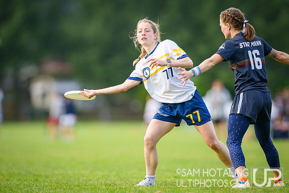 Pool play at USAU D-I College Championships
