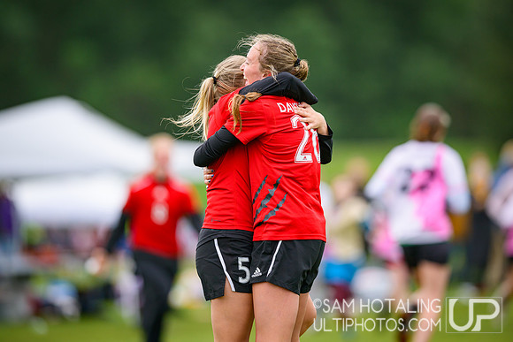 Sunday highlights from USAU D-III College Championships