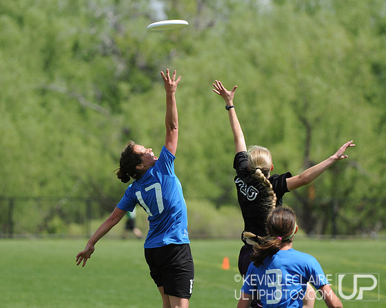 Friday 10:30am round -- 2011 USAU College Championships