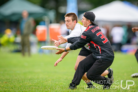 Round III pool play at USAU D-III College Championships