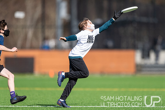 Youth ultimate frisbee at Seven Hills Invite