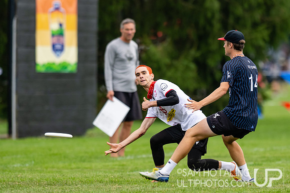 CUSB Open vs Mephisto in pool play at World Ultimate Club Championships