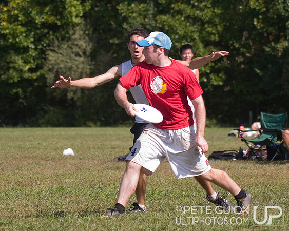 Sunday Round 2 Action -- 2011 Hucks off the Hilltop