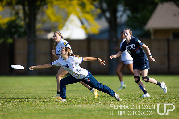 Saturday full coverage from USAU D-I College Championships, UC Santa Cruz vs UC Davis