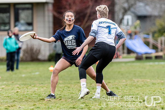 The ninth annual Douglas Bowl featuring UVIC and UBC Women’s and Open Ultimate teams.