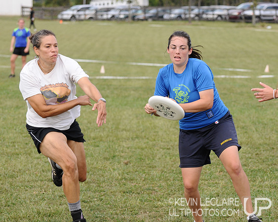 Sunday Women's Division - Touch of Grey v. Bitchmonkeys - 2009 Capital Sectionals