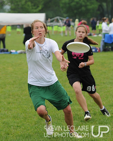 Girls 10:30am Sunday Round (Qtrs) -- 2011 HS Easterns