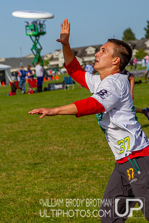 Day 2 of the USA Ultimate D-I College Championships