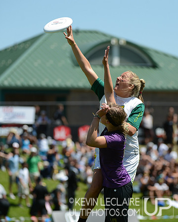 2012 USAU D-I College Championships Sunday Action