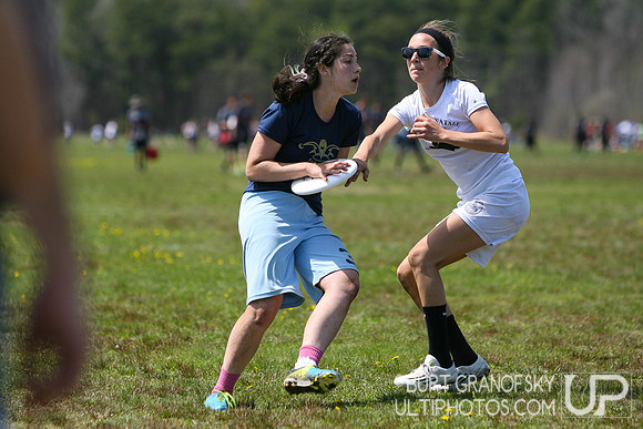 Sunday Action, Girls -- USAU 2014 HS Northeastern Championships