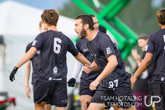Pool play at USAU D-I College Championships