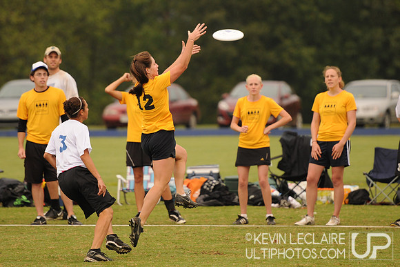 Sunday action at 2010 Capital Mixed Sectionals.