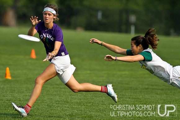 2012 USAU D-I College Championships Saturday Round 1 Action